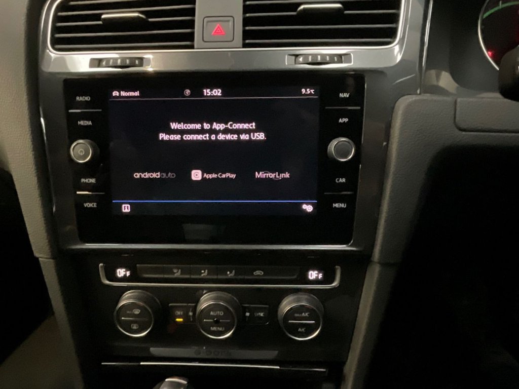 Used Volkswagen Golf 2019 for sale - 76840926: Photo 37