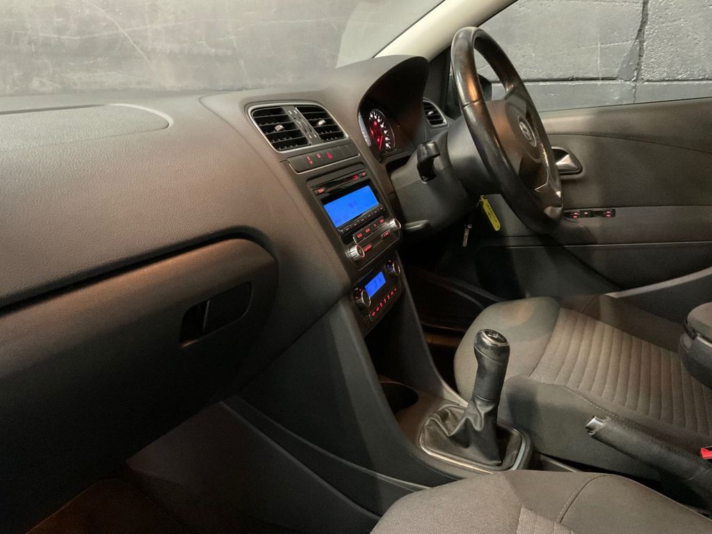 Used Volkswagen Polo 2010 for sale - 77275742: Photo 26