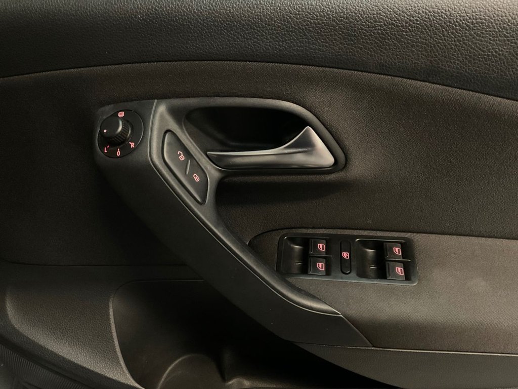 Used Volkswagen Polo 2010 for sale - 77275742: Photo 46