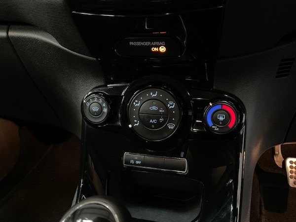 Used Ford Fiesta 2014 for sale - 75275422: Photo 32
