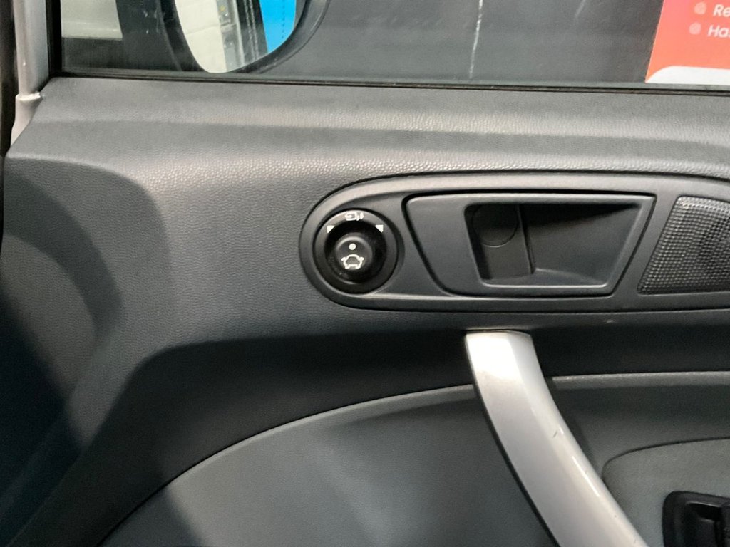 Used Ford Fiesta 2010 for sale - 76867581: Photo 23