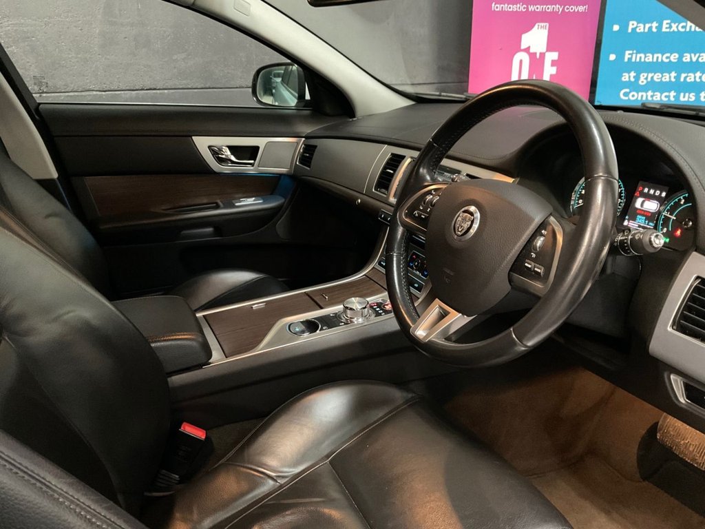 Used Jaguar XF 2013 for sale - 76356389: Photo 26