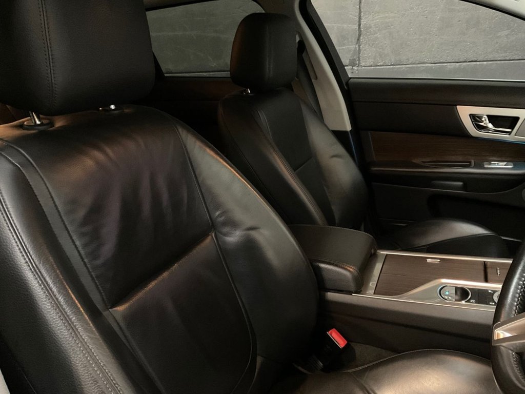 Used Jaguar XF 2013 for sale - 76356389: Photo 28