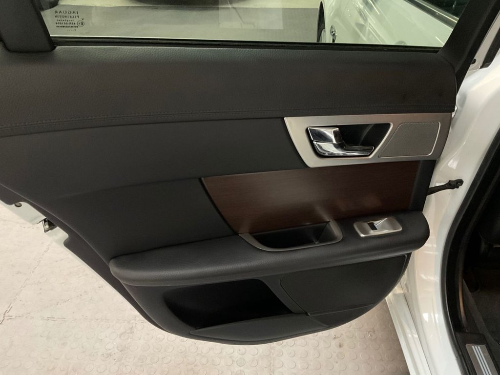 Used Jaguar XF 2013 for sale - 76356389: Photo 50