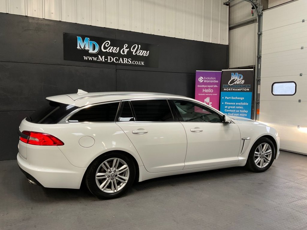 Used Jaguar XF 2013 for sale - 76356389: Photo 6