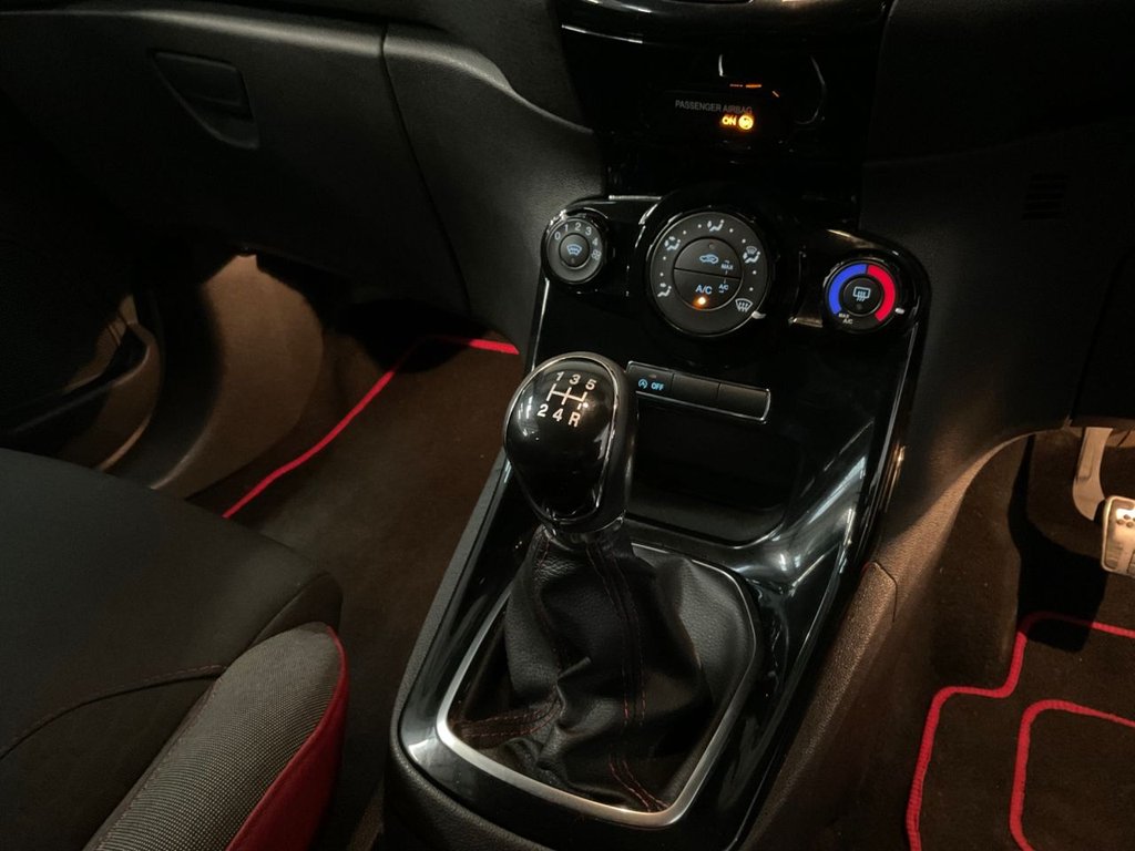 Used Ford Fiesta 2016 for sale - 77680242: Photo 32