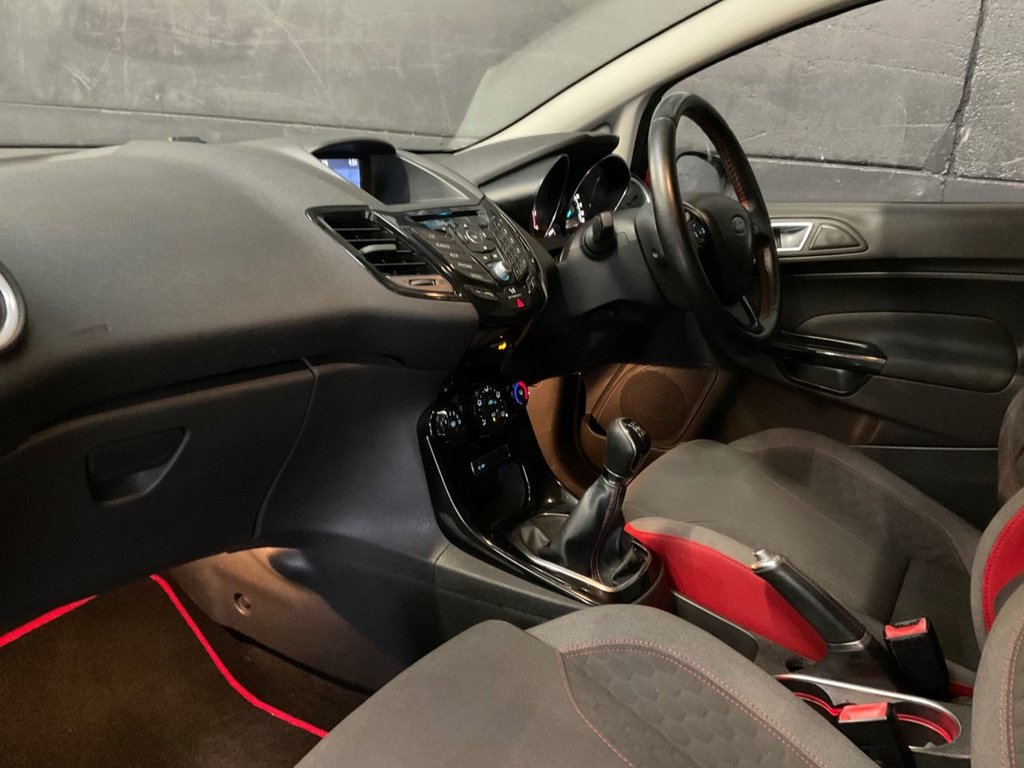 Used Ford Fiesta 2016 for sale - 77680242: Photo 37