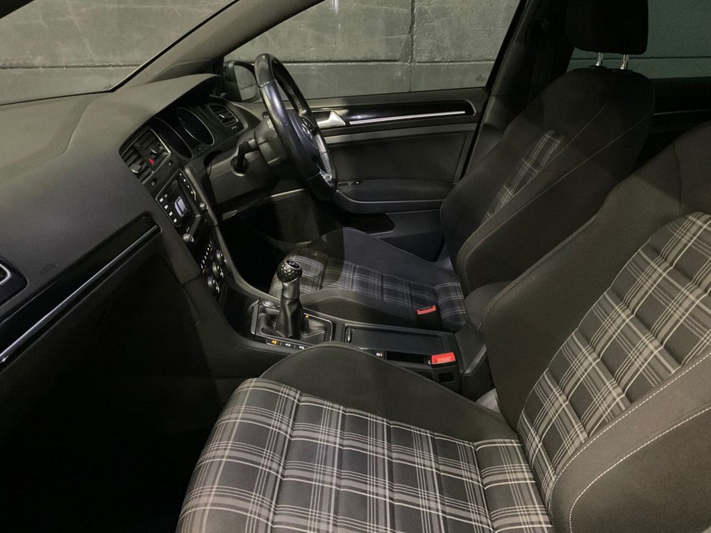 Used Volkswagen Golf 2016 for sale - 77421842: Photo 35