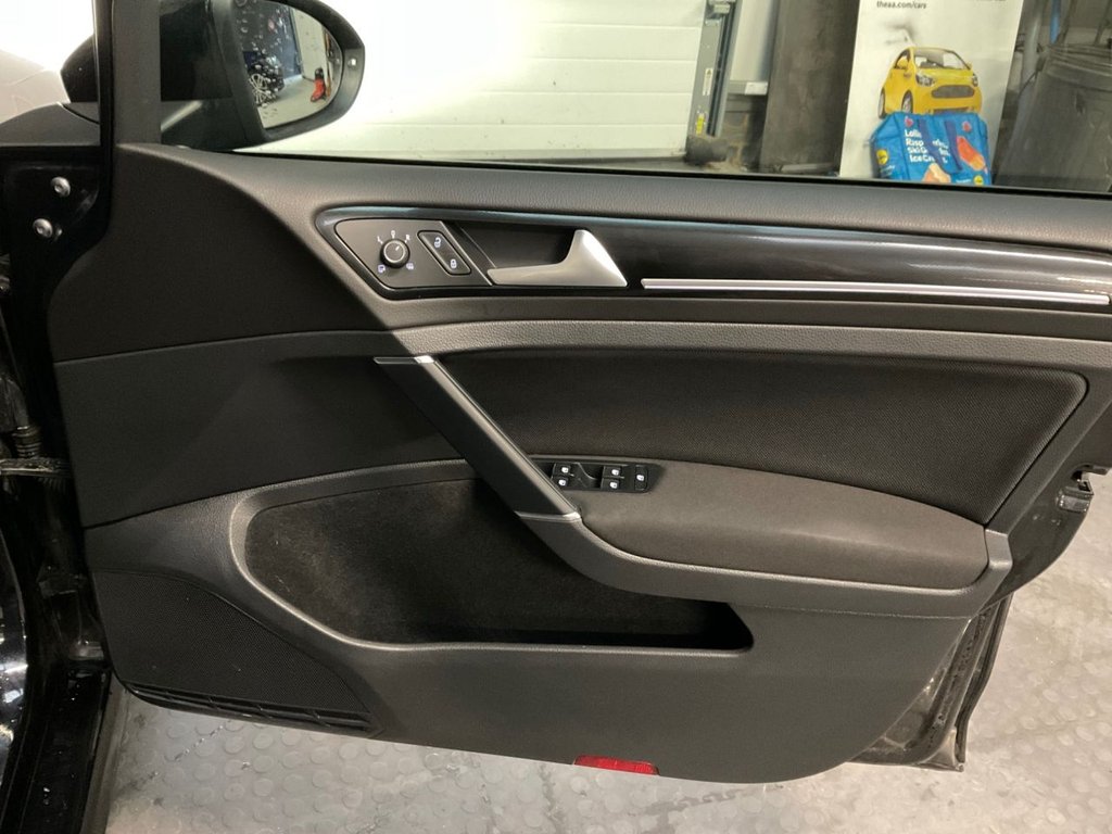 Used Volkswagen Golf 2016 for sale - 77421842: Photo 46