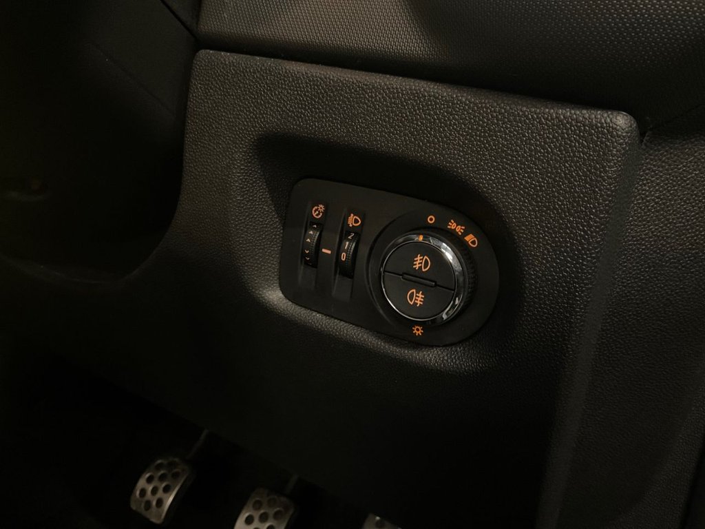 Used Vauxhall Corsa 2012 for sale - 77546910: Photo 40