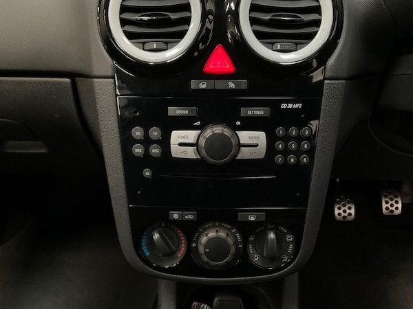 Used Vauxhall Corsa 2012 for sale - 75675899: Photo 22