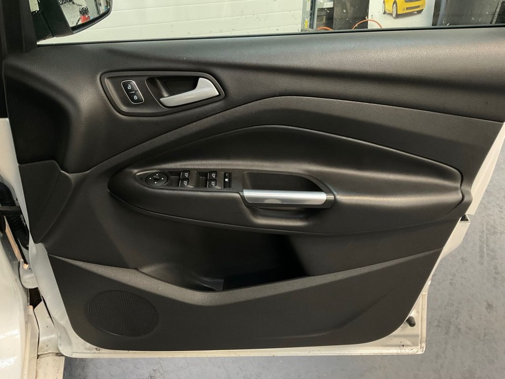 Used Ford Kuga 2017 for sale - 76632291: Photo 46