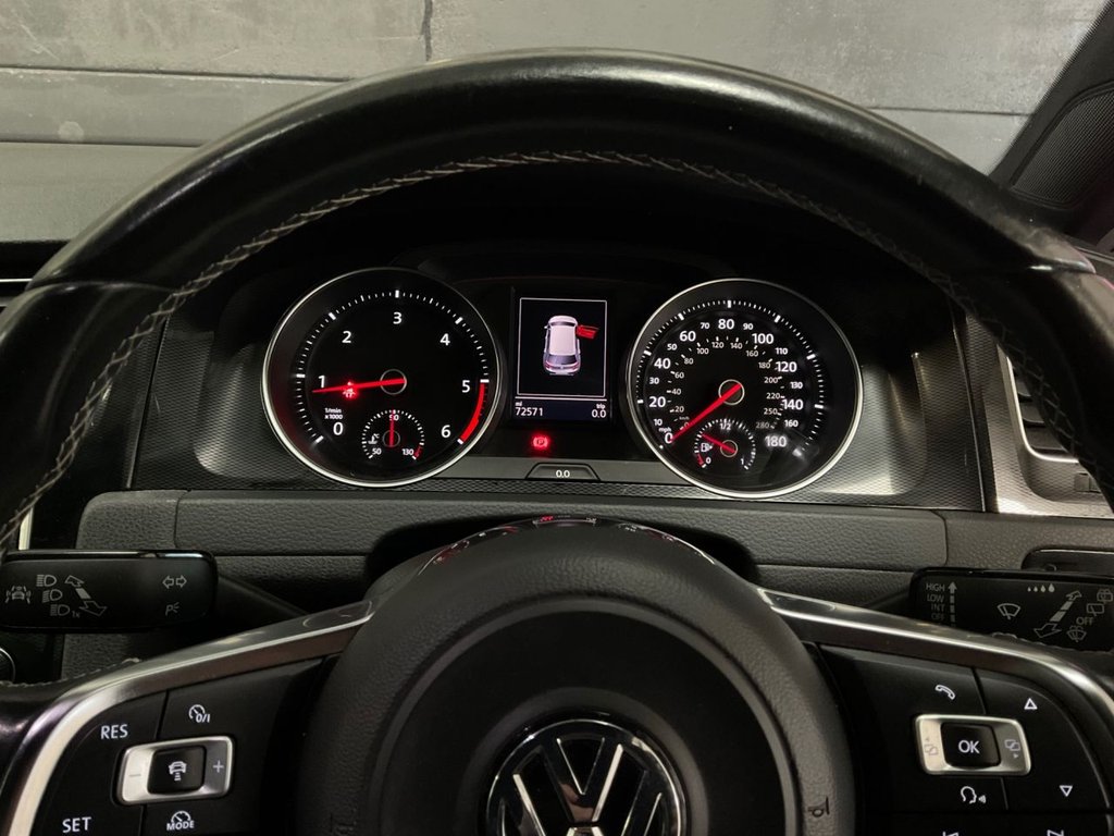 Used Volkswagen Golf 2014 for sale - 76469804: Photo 32
