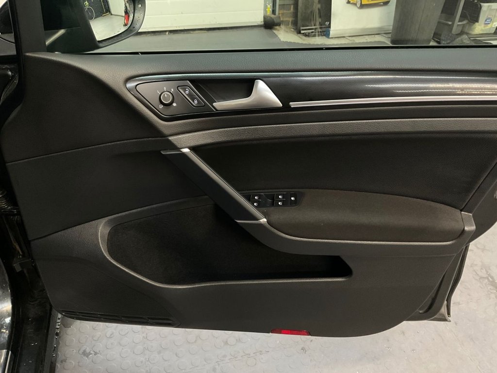 Used Volkswagen Golf 2014 for sale - 76469804: Photo 49