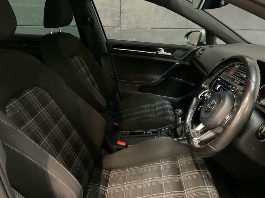 Used Volkswagen Golf 2016 for sale - 77507717: Photo 25