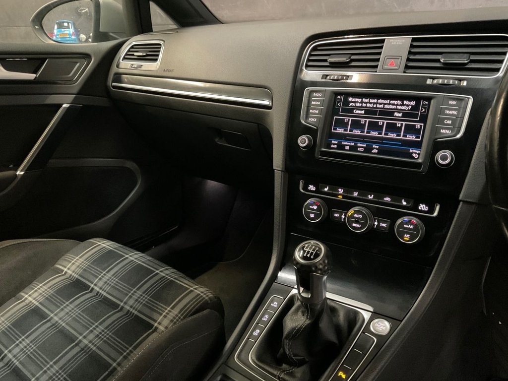 Used Volkswagen Golf 2016 for sale - 77507717: Photo 30