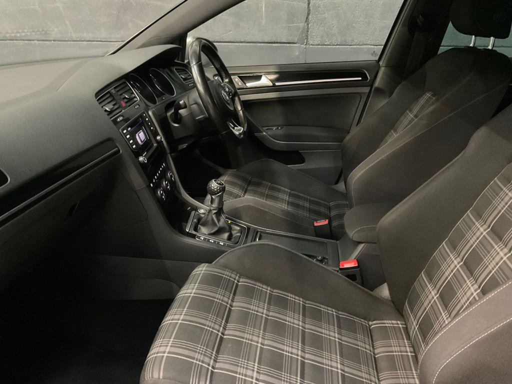 Used Volkswagen Golf 2016 for sale - 77507717: Photo 37