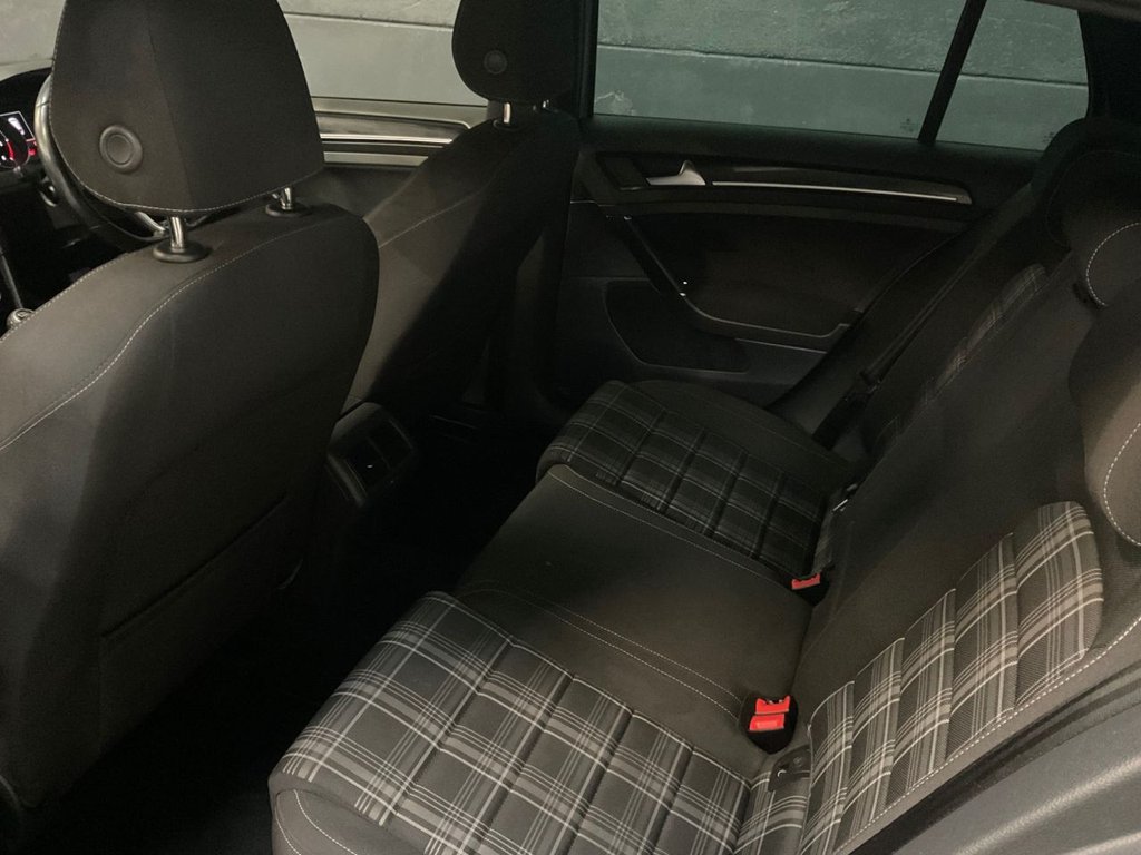 Used Volkswagen Golf 2016 for sale - 77507717: Photo 40