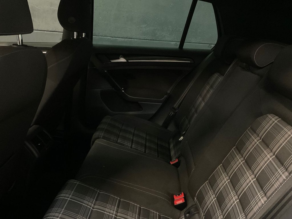 Used Volkswagen Golf 2016 for sale - 77507717: Photo 41