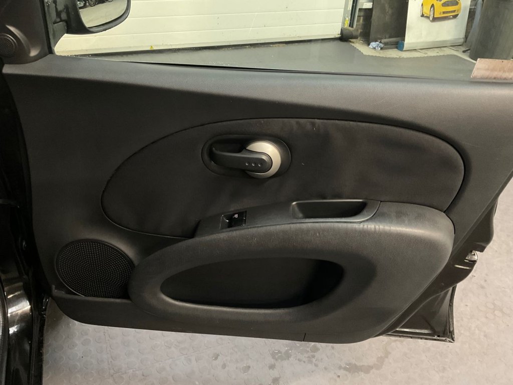 Used Nissan Micra 2009 for sale - 77188114: Photo 45