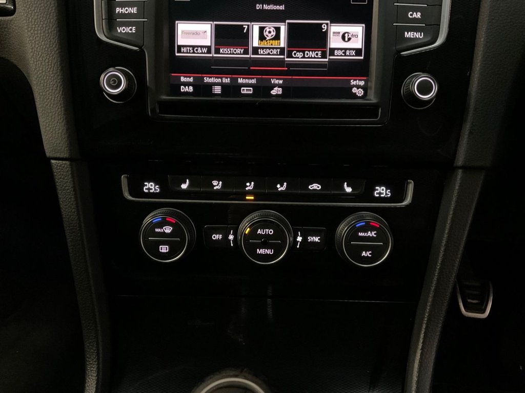 Used Volkswagen Golf 2015 for sale - 76768132: Photo 33