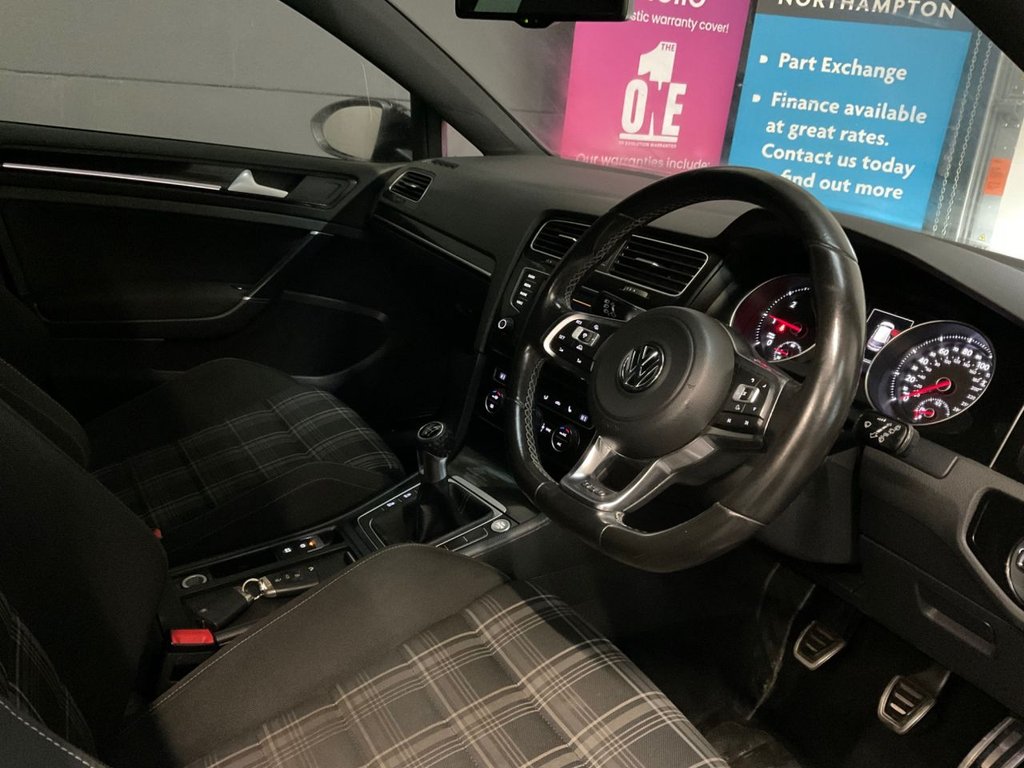 Used Volkswagen Golf 2015 for sale - 76768132: Photo 38