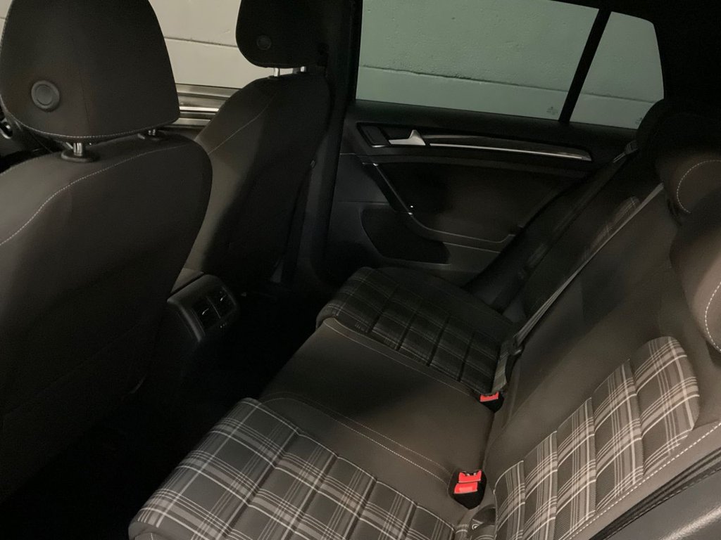 Used Volkswagen Golf 2015 for sale - 76768132: Photo 43