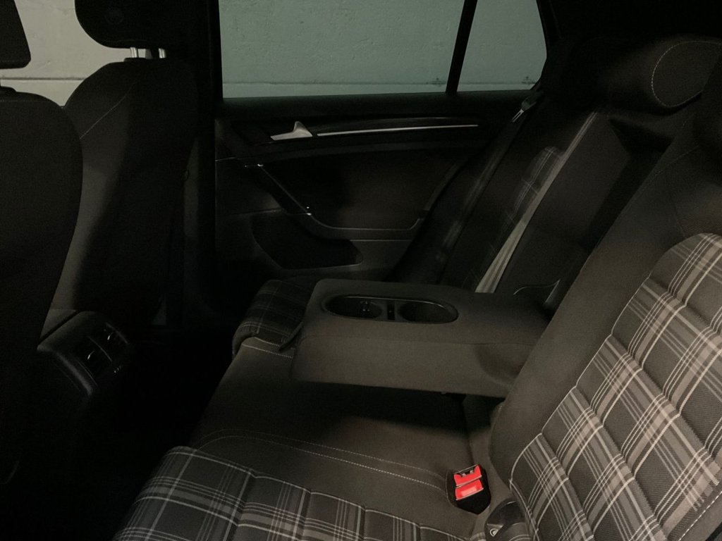 Used Volkswagen Golf 2015 for sale - 76768132: Photo 45