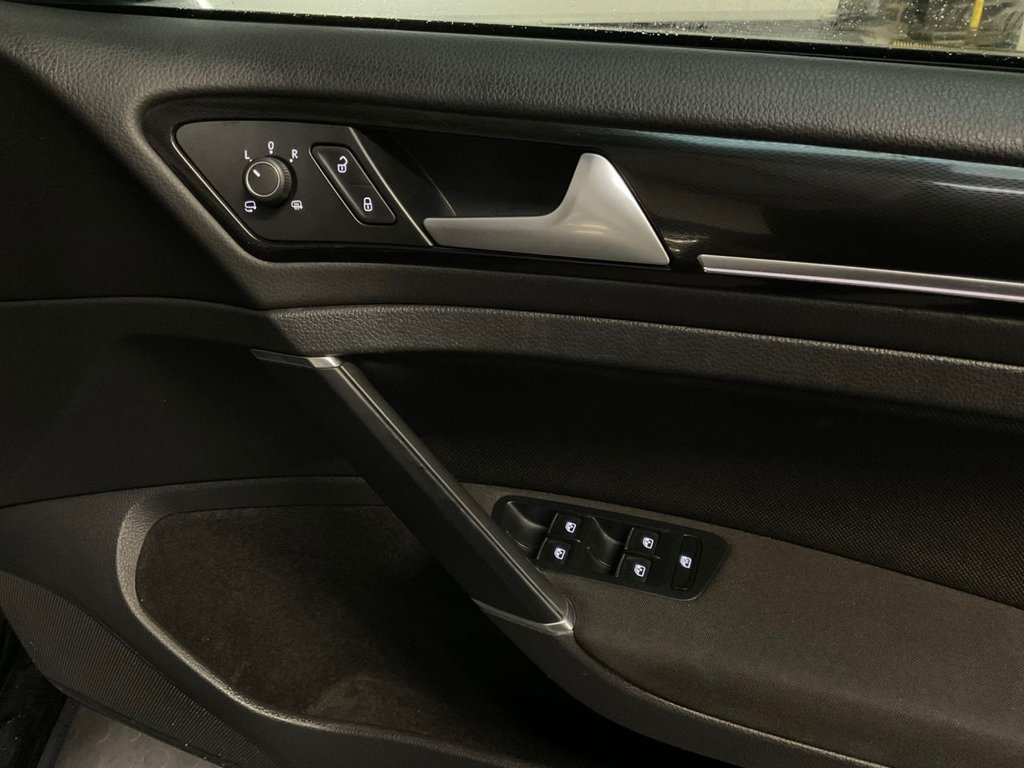 Used Volkswagen Golf 2015 for sale - 76768132: Photo 48