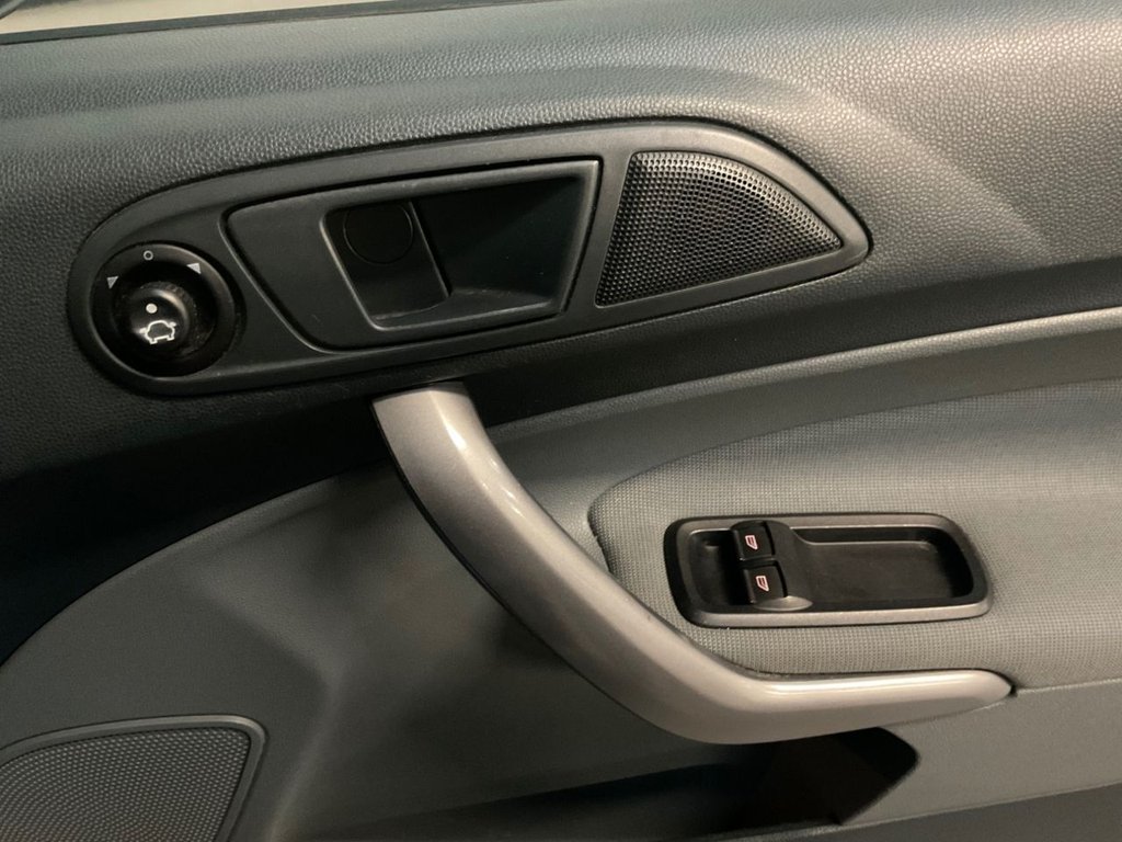 Used Ford Fiesta 2009 for sale - 77088947: Photo 45