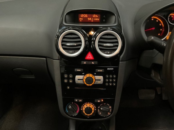 Used Vauxhall Corsa 2009 for sale - 76223384: Photo 30