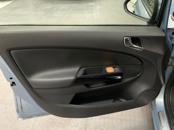 Used Vauxhall Corsa 2009 for sale - 76223384: Photo 46
