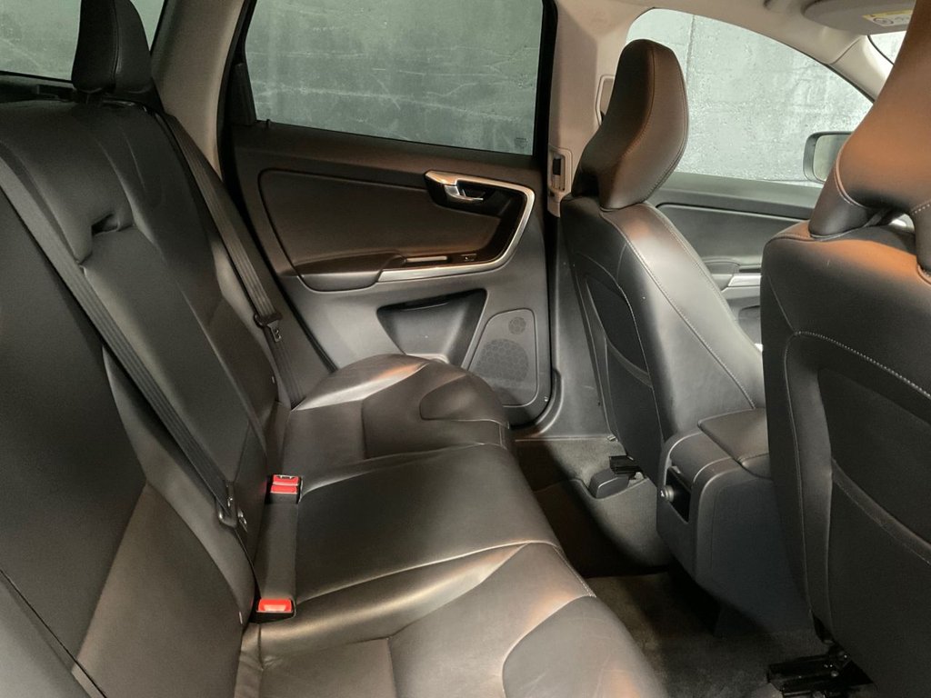 Used Volvo XC60 2016 for sale - 78029722: Photo 31