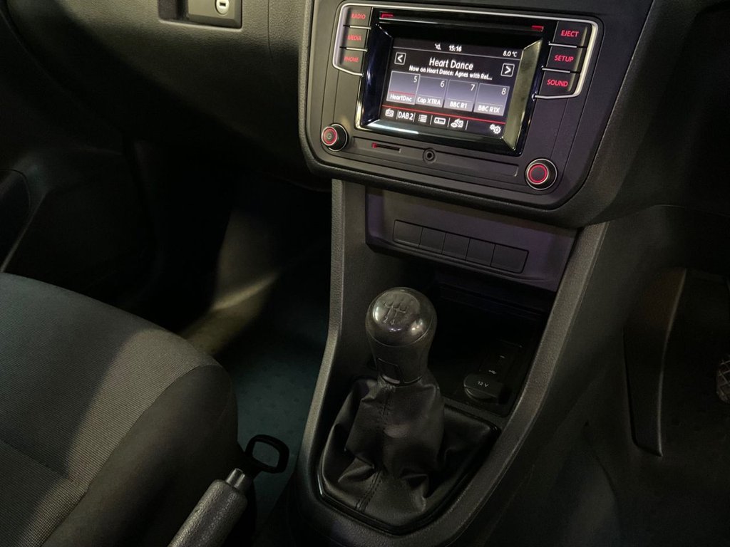 Used Volkswagen Caddy Maxi 2015 for sale - 76654341: Photo 30