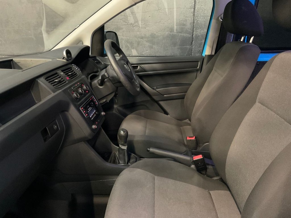 Used Volkswagen Caddy Maxi 2015 for sale - 76654341: Photo 33