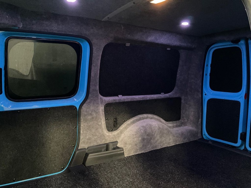 Used Volkswagen Caddy Maxi 2015 for sale - 76654341: Photo 37