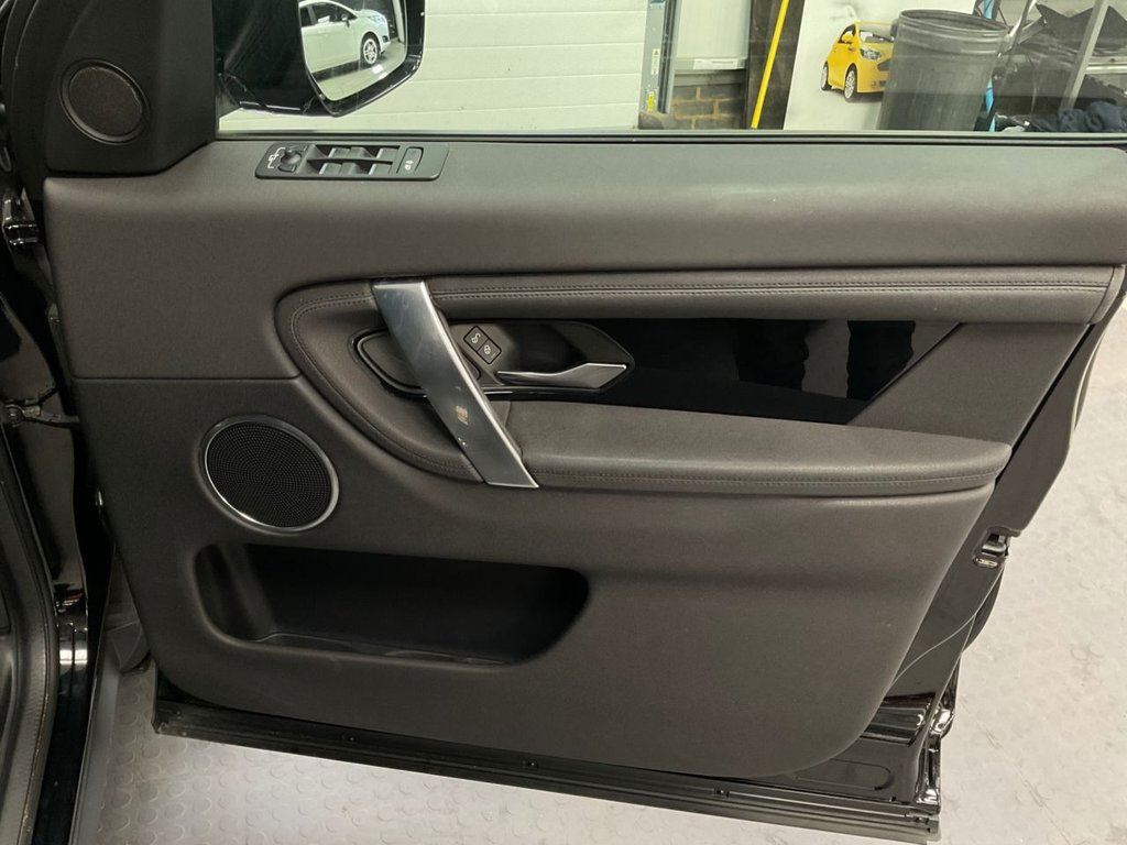 Used Land Rover Discovery Sport 2020 for sale - 75973823: Photo 29