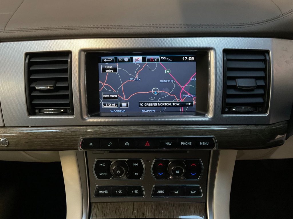 Used Jaguar XF 2013 for sale - 77879303: Photo 32