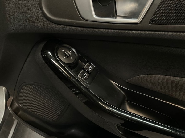 Used Ford Fiesta 2016 for sale - 76291938: Photo 43