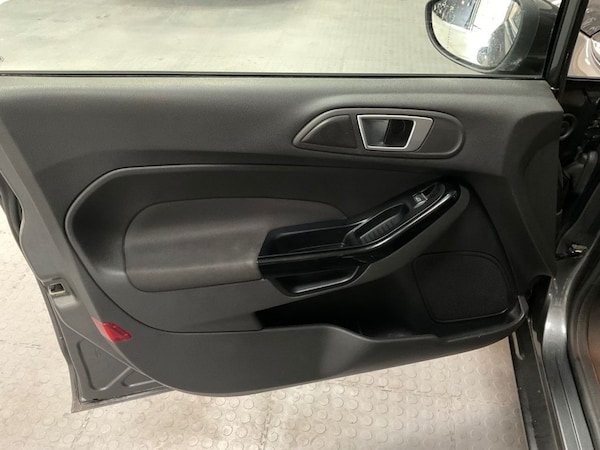 Used Ford Fiesta 2016 for sale - 76291938: Photo 47