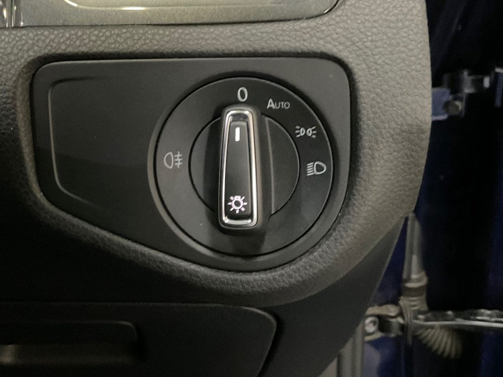 Used Volkswagen Golf 2019 for sale - 77608511: Photo 28