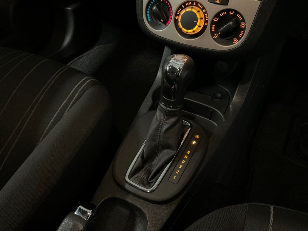 Used Vauxhall Corsa 2007 for sale - 76973390: Photo 30