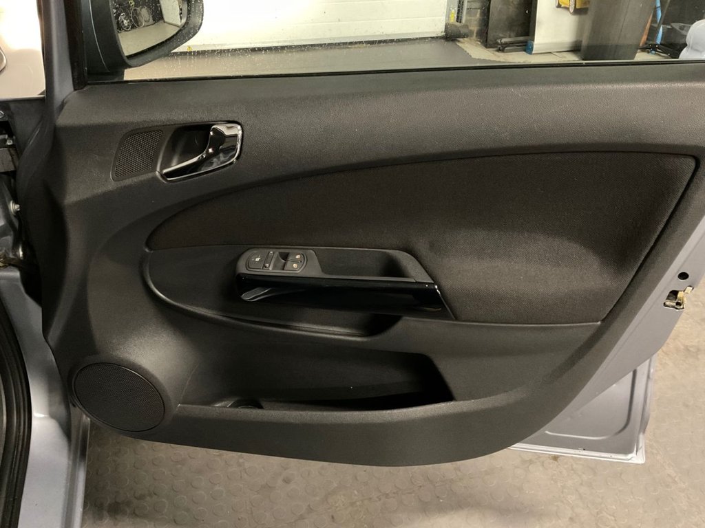 Used Vauxhall Corsa 2007 for sale - 76973390: Photo 42
