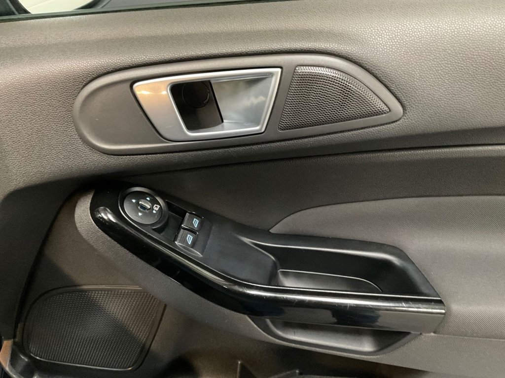 Used Ford Fiesta 2014 for sale - 76867885: Photo 27