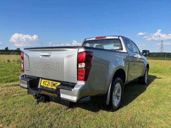 Used Isuzu D-Max 2021 for sale - 74141632: Photo 8