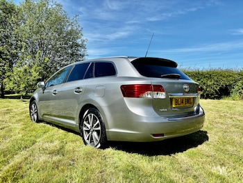 Used Toyota Avensis 2014 for sale - 78757219: Photo