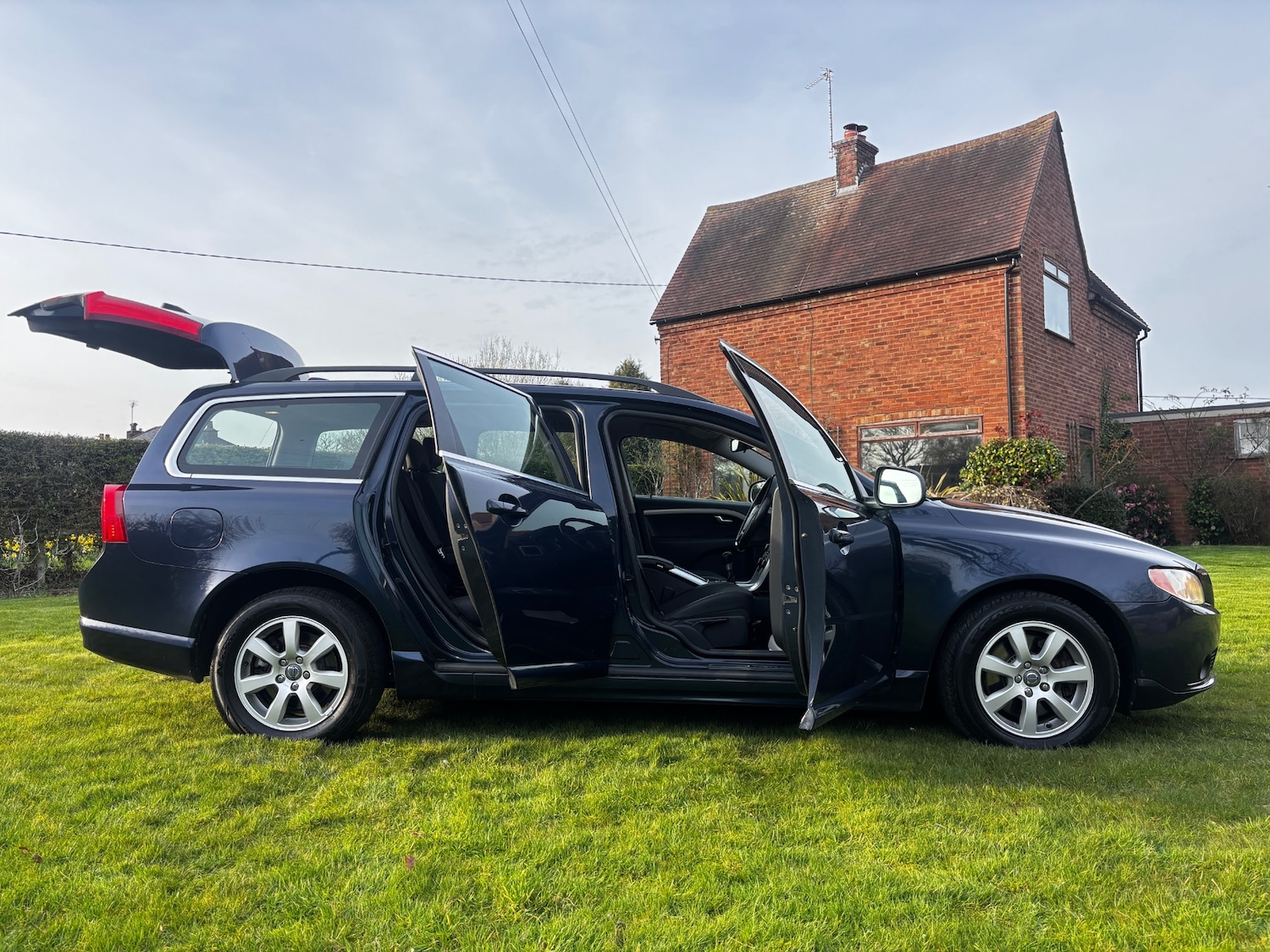 Used Volvo V70 2013 for sale - 77962256: Photo 27