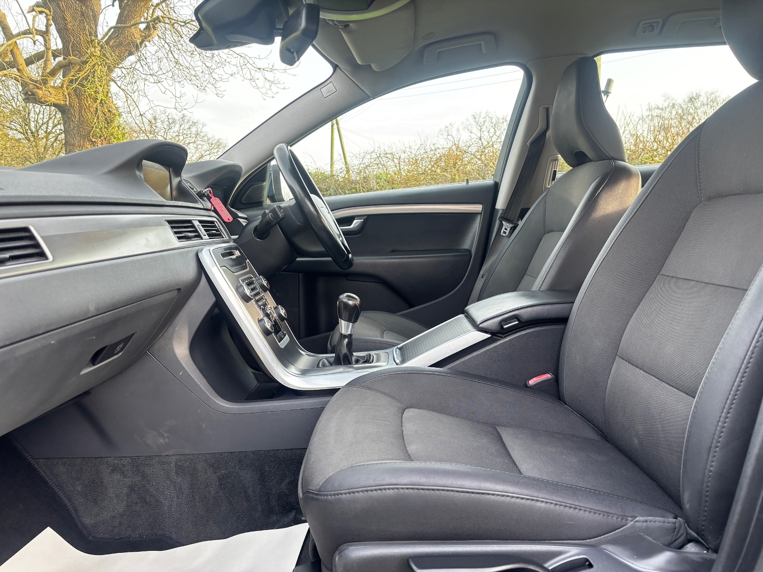 Used Volvo V70 2013 for sale - 77962256: Photo 38