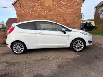 Used Ford Fiesta 2015 for sale - 73503328: Photo