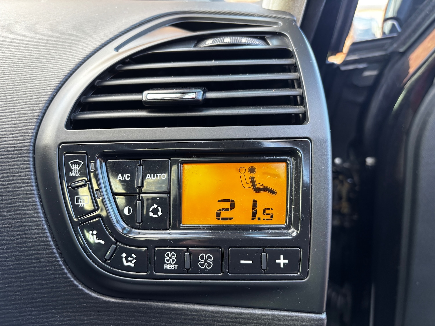 Used Citroen Grand C4 Picasso 2013 for sale - 77812975: Photo 13